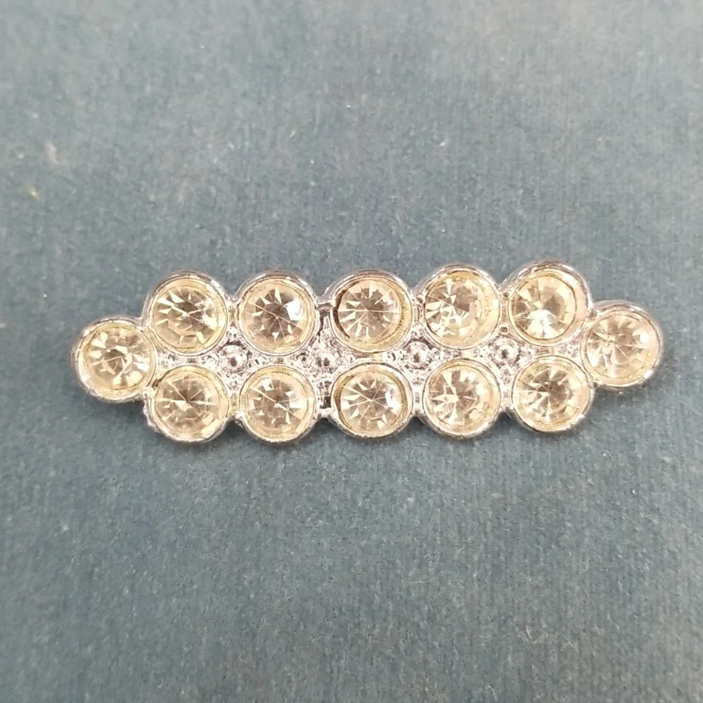 Vtg Rhinestone Bar Pin